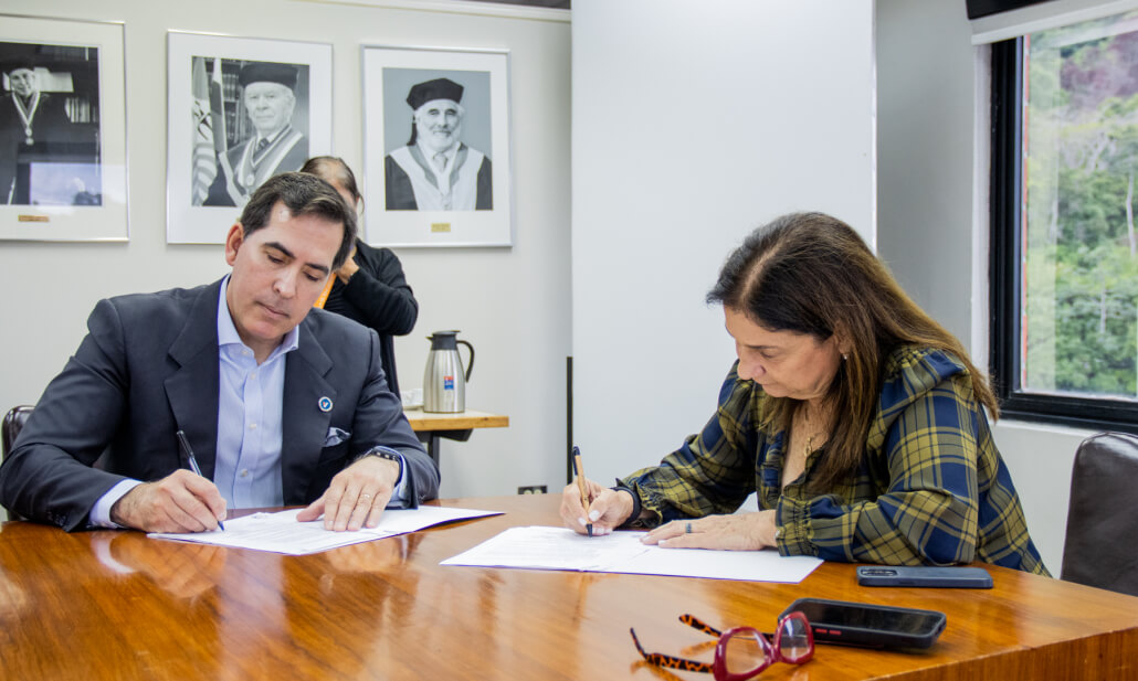 Unimet y Venecápital firmaron convenio de cooperación interinstitucional