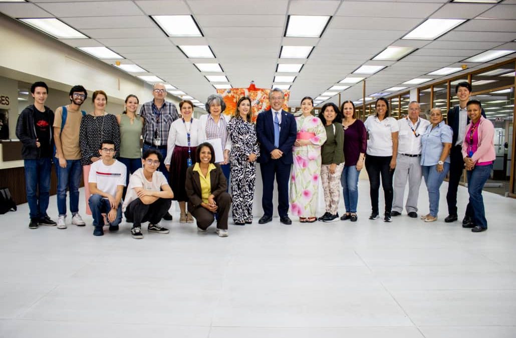 Proyecto ‘Read Japan’ de la Embajada de Japón realizó donativo de libros a la Unimet