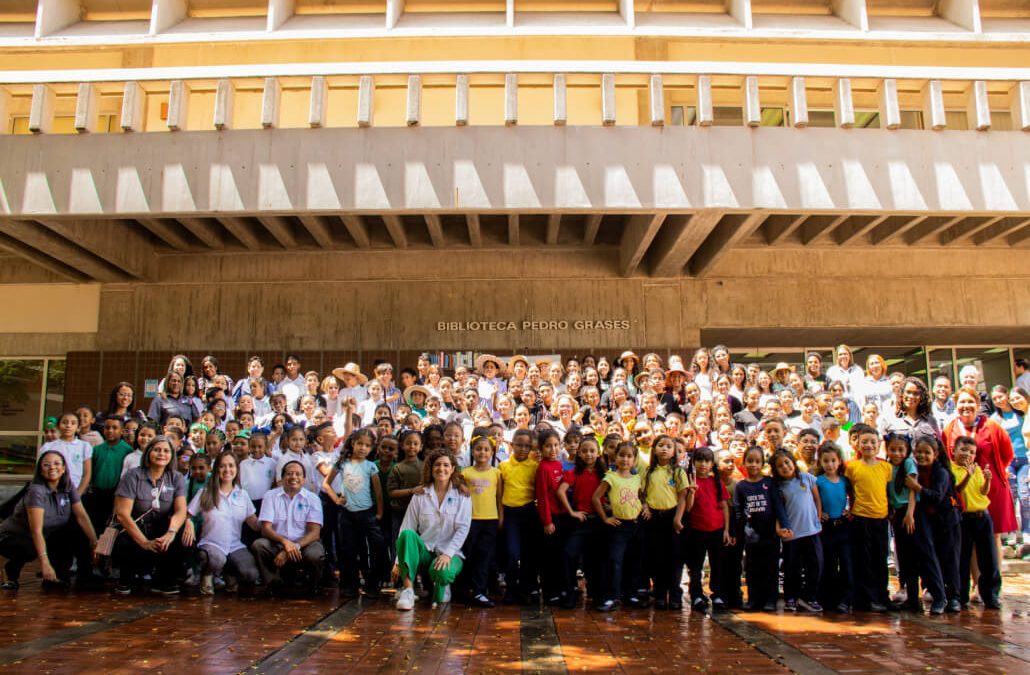 Niños del Colegio Josefa Gómez de Delfino de La Vega visitaron la Unimet