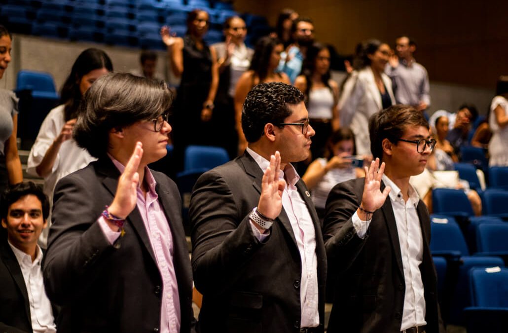 Juramentados nuevos representantes estudiantiles de la UNIMET