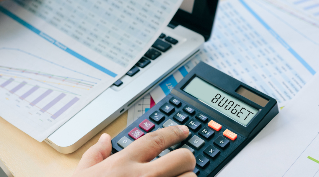 Presupuesto y control financiero