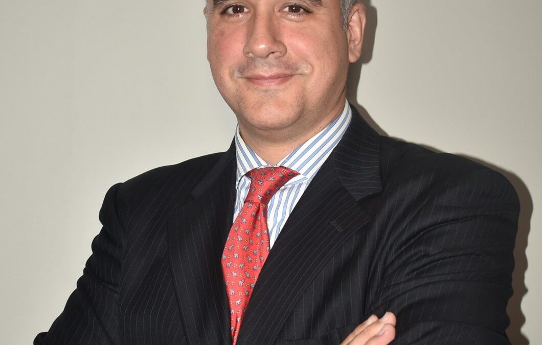 Luis Oliveros