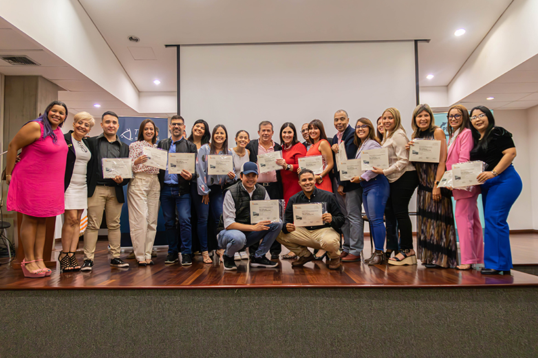 Integrantes de la 2da cohorte del Diplomado en Trade Marketing de la Unimet recibieron sus certificados