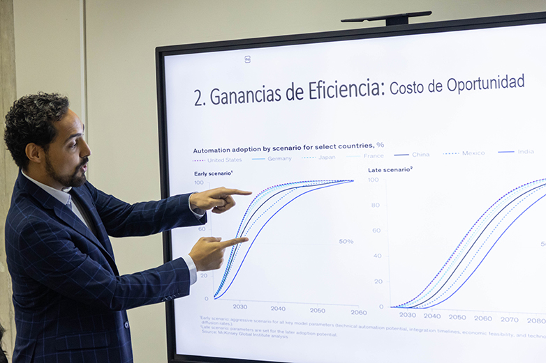 UNIMET debate con estudiantes digitalización del Estado