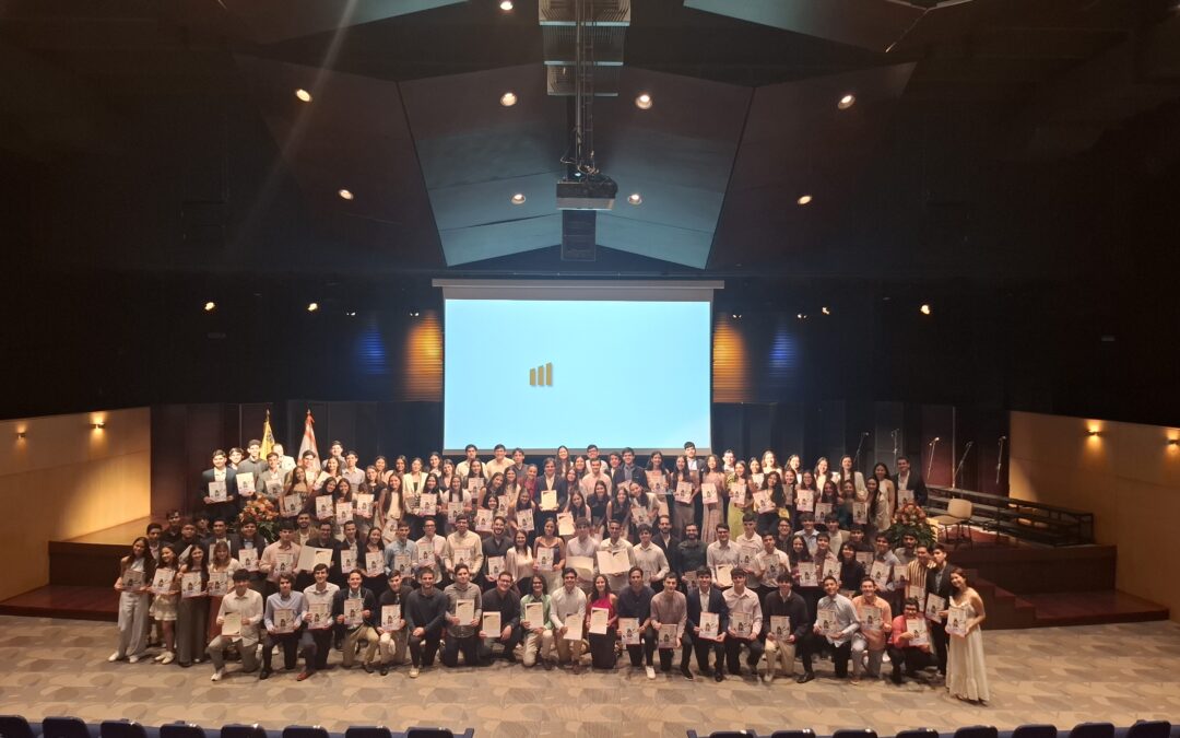 410 estudiantes de Pregrado honrados en la Lista  de la Rectora 2023-2024